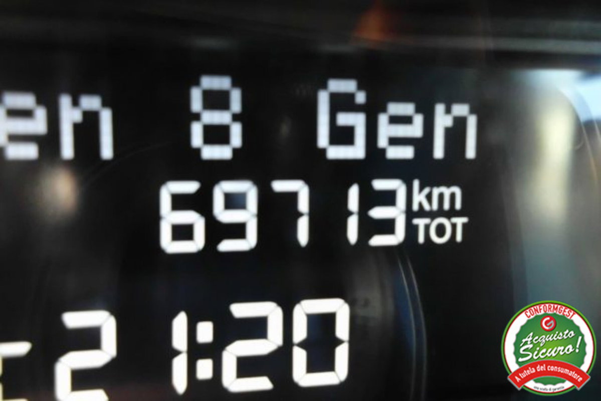 Lancia Ypsilon 1.0 FireFly 5 porte S&S Hybrid Gold Plus (17)
