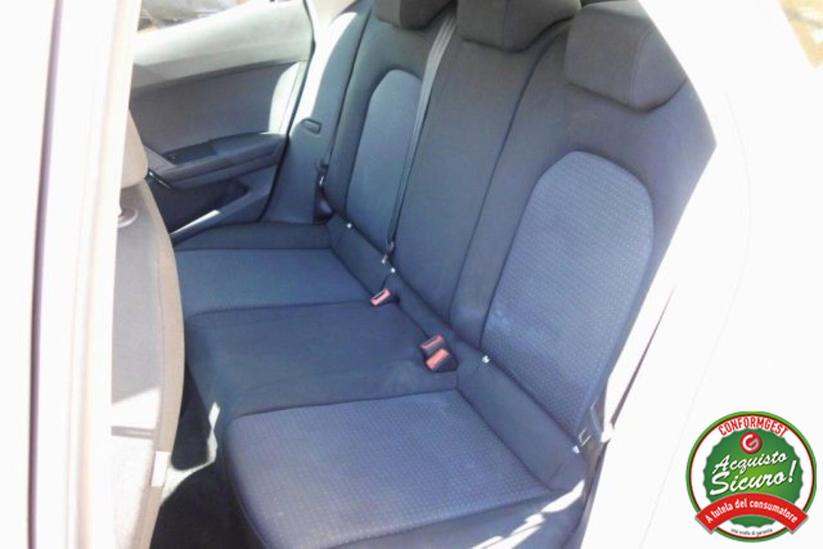 SEAT Arona 1.0 EcoTSI Style (12)