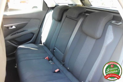 Peugeot 3008 BlueHDi 130 S&S EAT8 Active Business (12)