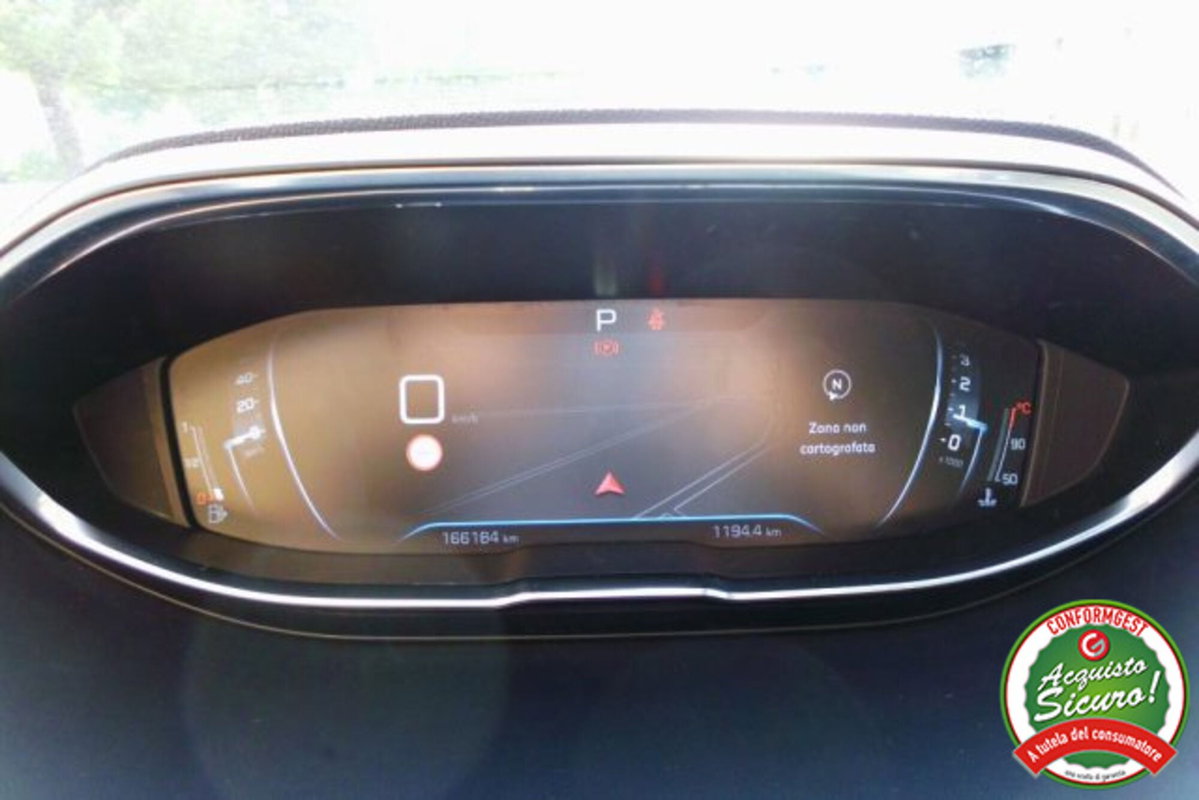 Peugeot 3008 BlueHDi 130 S&S EAT8 Active Business (17)