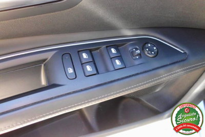 Peugeot 3008 BlueHDi 120 S&S Allure (17)