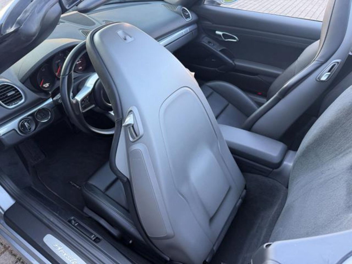 Porsche 718 Boxster  Boxster 2.0 T (11)