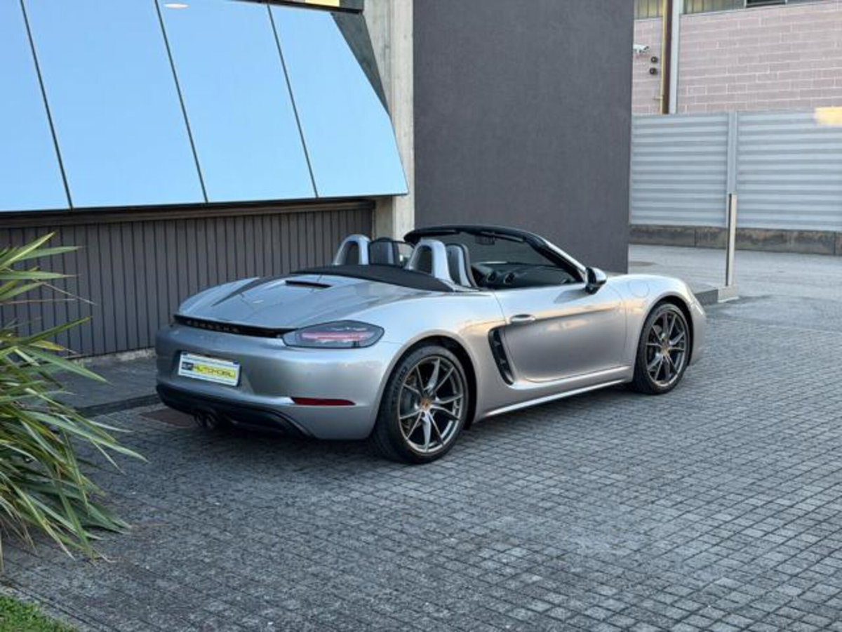 Porsche 718 Boxster  Boxster 2.0 T (6)