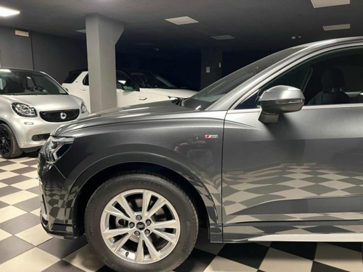 Audi Q3 Sportback 35 TDI quattro S tronic S line edition (2)