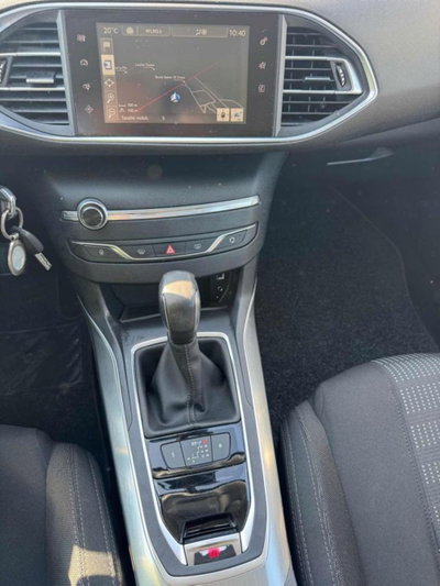 Peugeot 308 SW BlueHDi 150 S&S EAT6 Business (12)