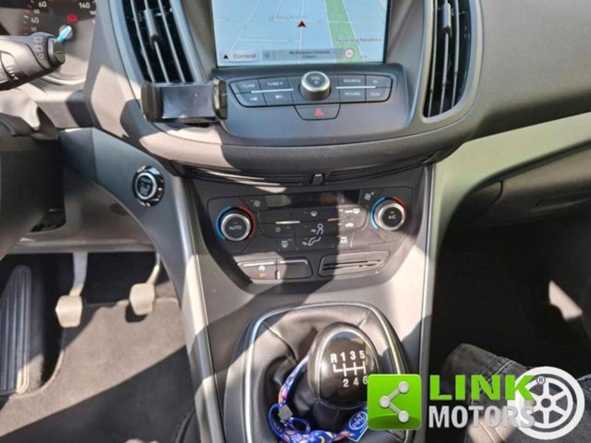 Ford Kuga 1.5 EcoBoost 120 CV S&S 2WD Business (7)