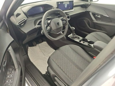 Peugeot 2008 1.2 turbo Allure 100cv (6)