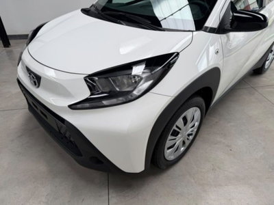 Toyota Aygo X 1.0 Active 72cv (3)