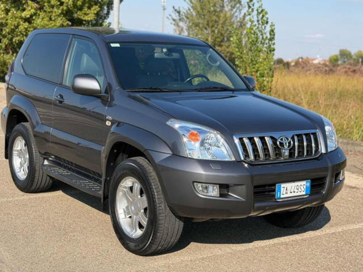 Toyota Land Cruiser D-4D 16V cat 3 porte Sol (3)