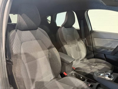 Renault Captur 1.3 mild hybrid Techno 160cv edc (15)