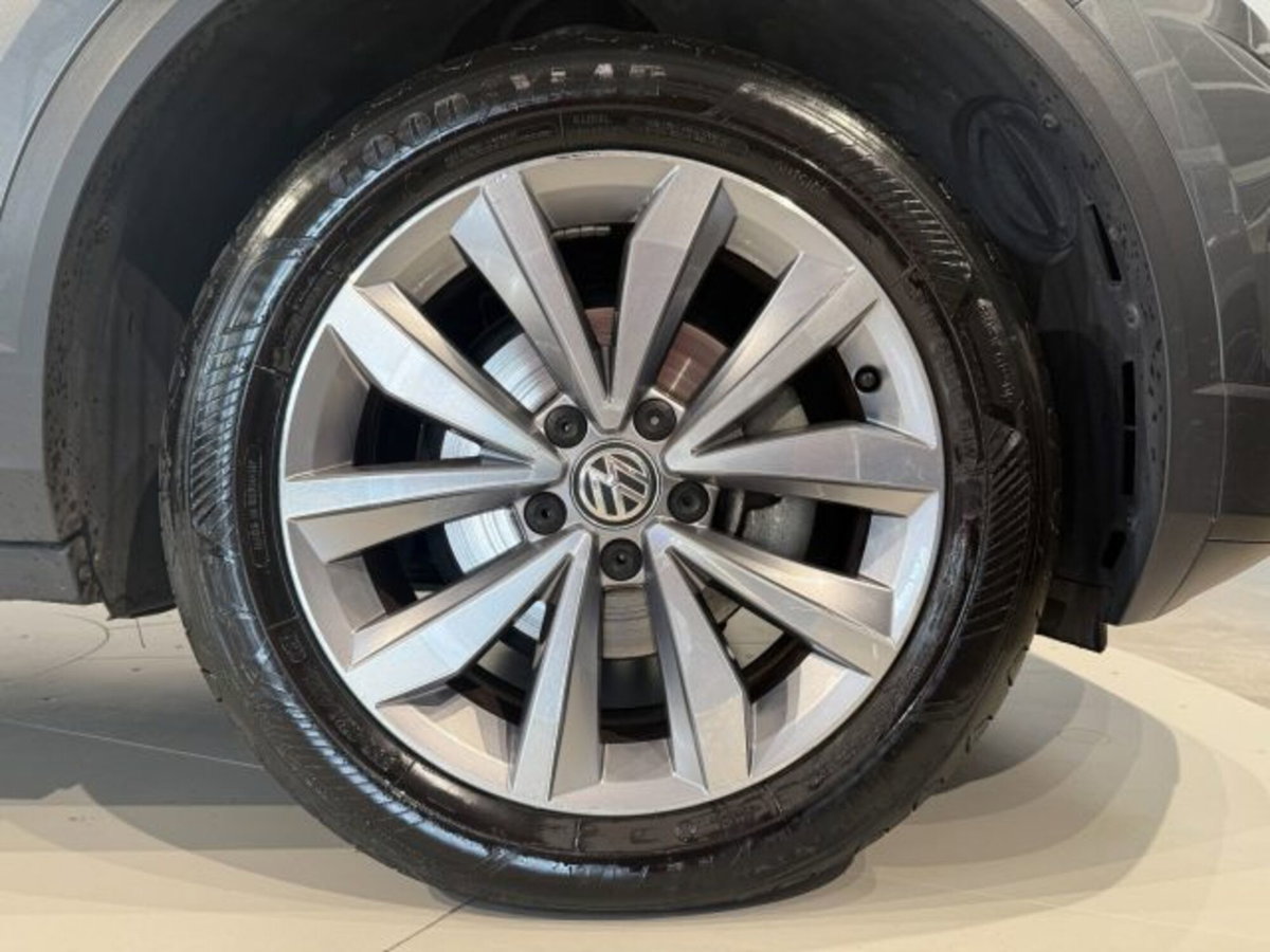 Volkswagen T-Roc 1.0 tsi Style 115cv (9)