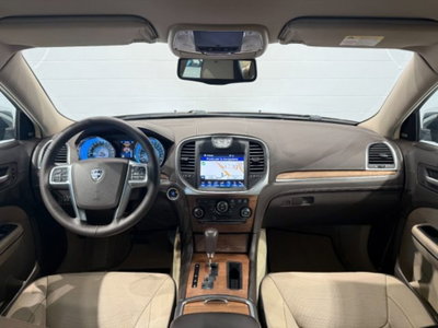 Lancia Thema 3.0 V6 Multijet II 239 CV Executive (10)