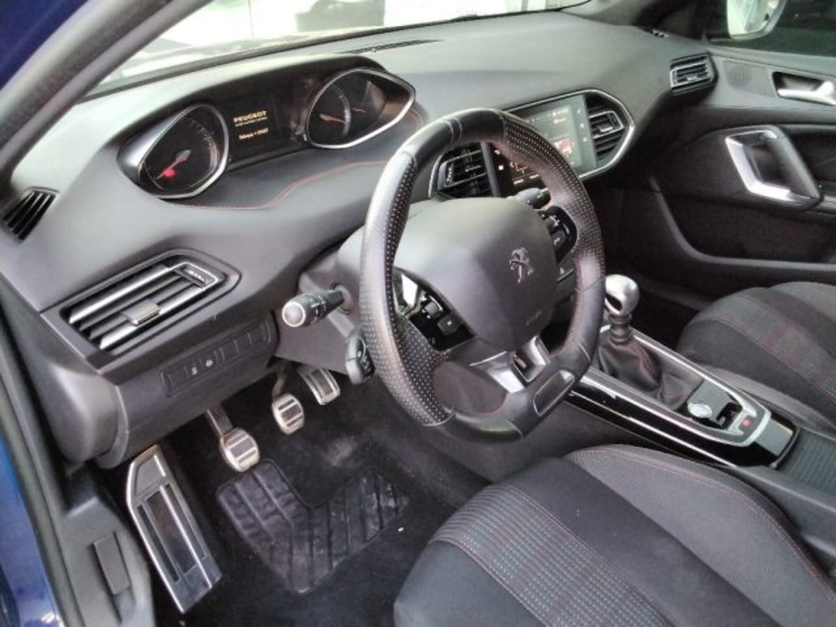 Peugeot 308 PureTech Turbo 130 S&S GT Line (17)