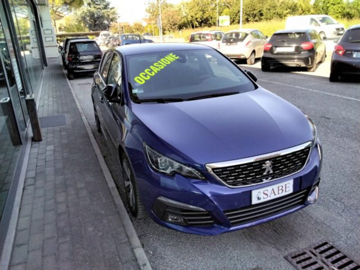 Peugeot 308 PureTech Turbo 130 S&S GT Line (6)