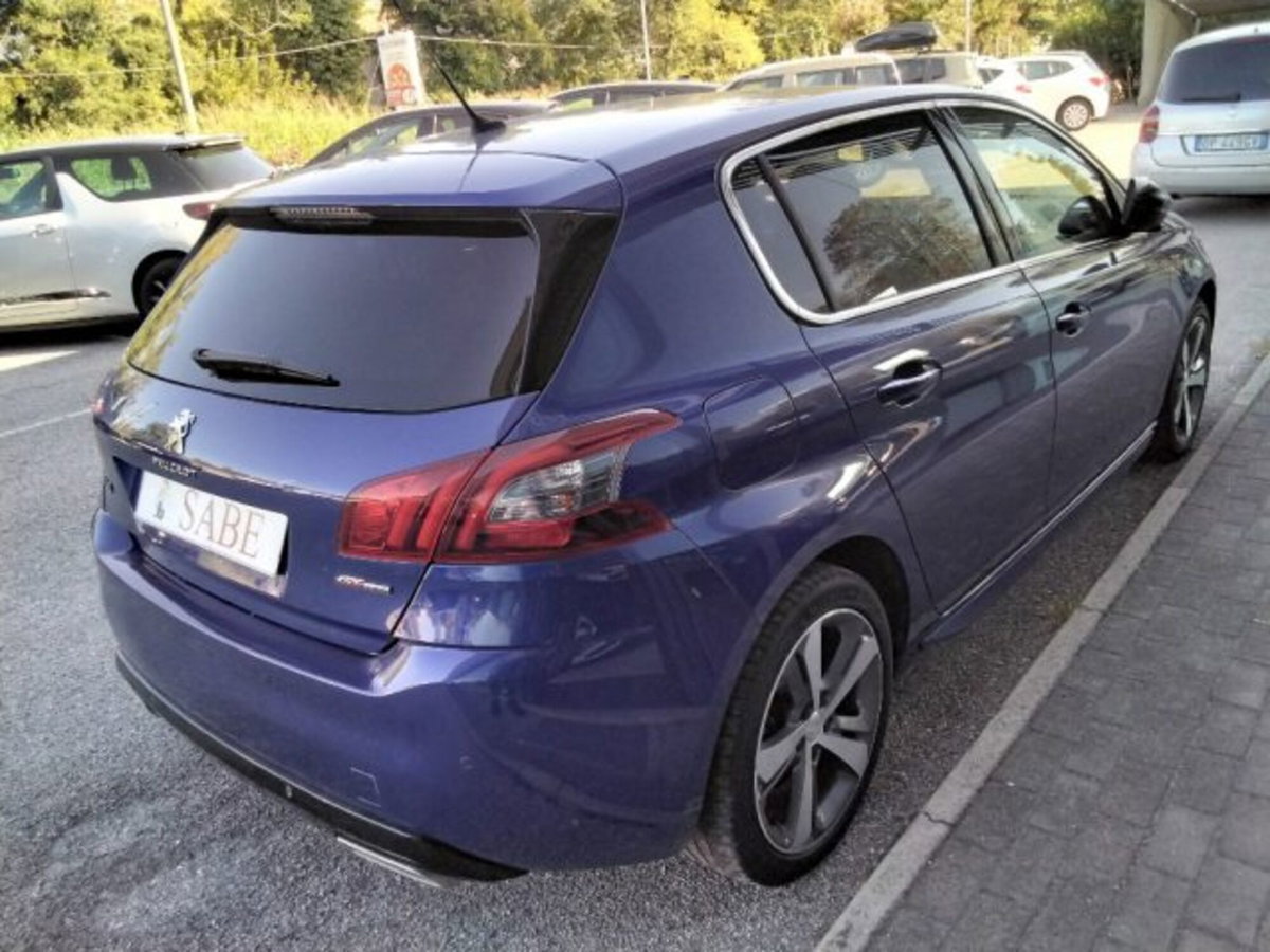 Peugeot 308 PureTech Turbo 130 S&S GT Line (8)