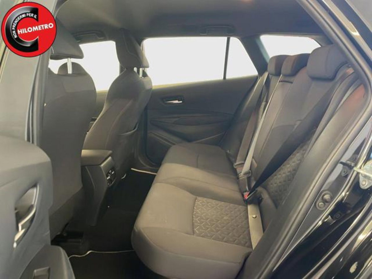 Toyota Corolla Touring Sports 1.8 Hybrid Active (13)
