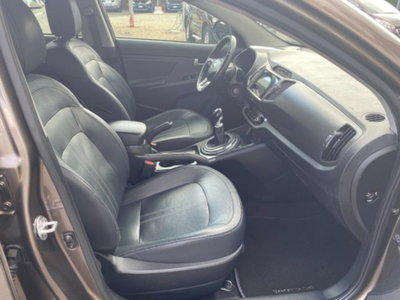 Kia Sportage 1.7 CRDI VGT 2WD Active (8)