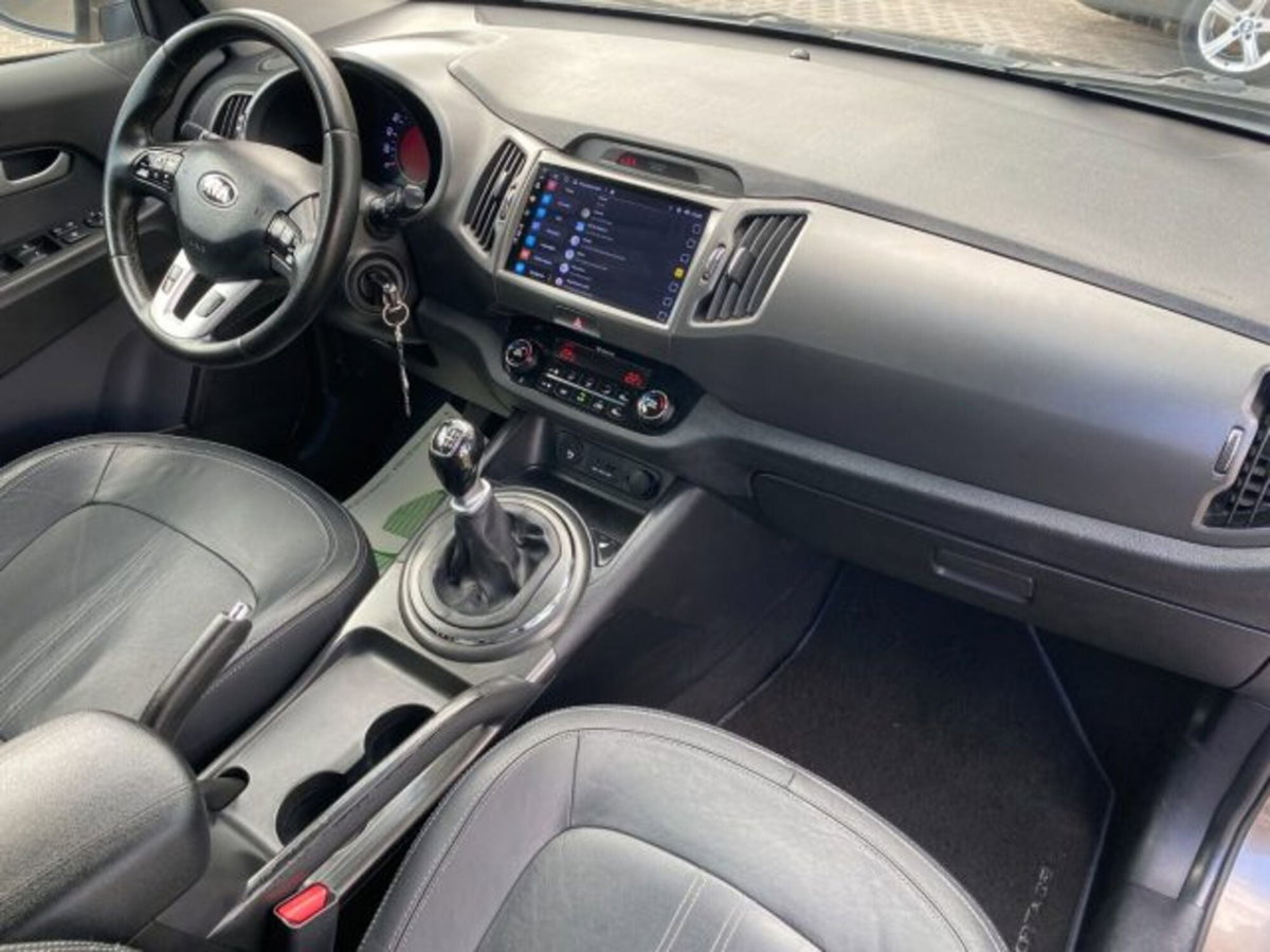 Kia Sportage 1.7 CRDI VGT 2WD Active (9)