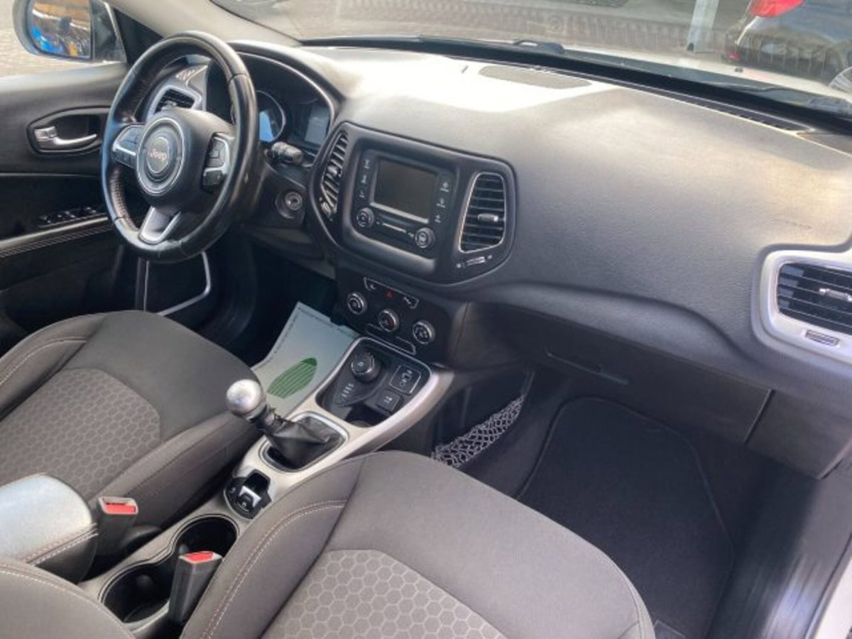 Jeep Compass 2.0 Multijet II 4WD Longitude (9)