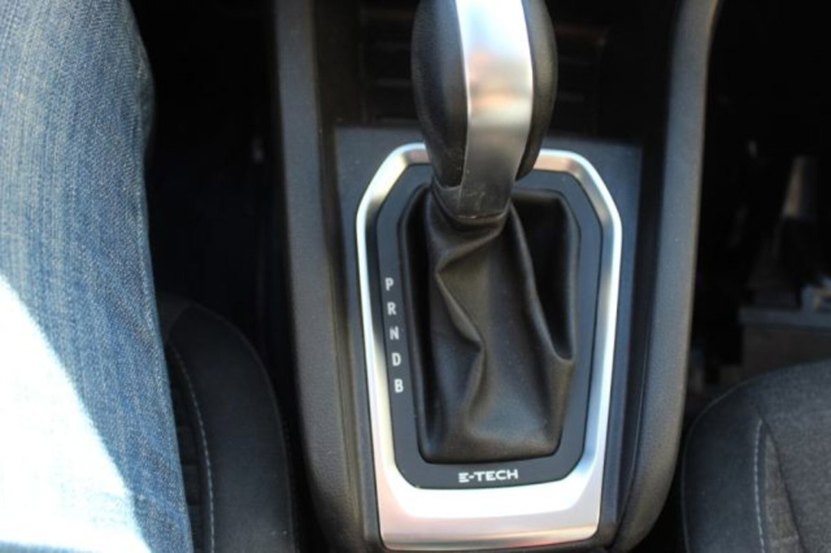 Renault Clio Full Hybrid E-Tech 140 CV 5 porte Business (11)