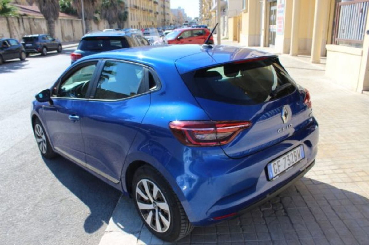 Renault Clio Full Hybrid E-Tech 140 CV 5 porte Business (4)