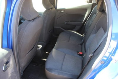 Renault Clio Full Hybrid E-Tech 140 CV 5 porte Business (6)