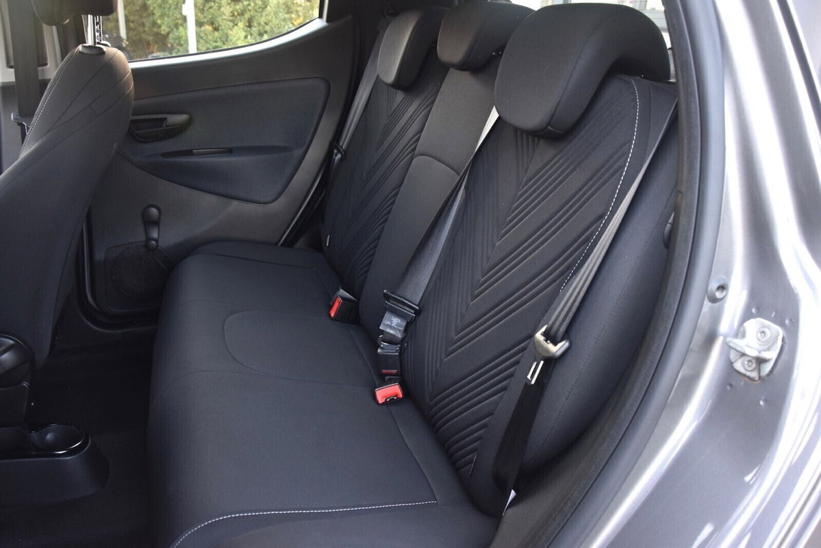 Lancia Ypsilon 1.0 FireFly 5 porte S&S Hybrid Gold Plus (9)