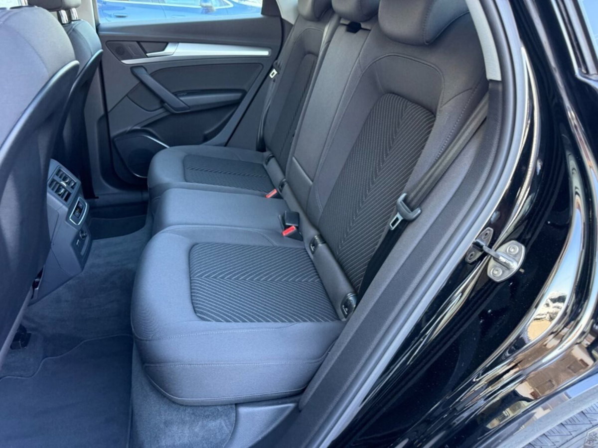 Audi Q5 35 TDI S tronic Business Advanced (19)