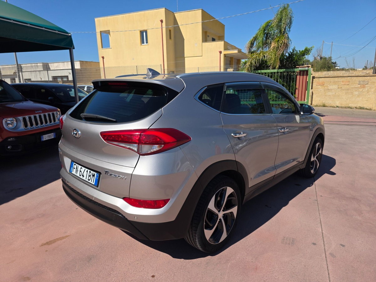 Hyundai Tucson 1.7 CRDi Sound Edition (7)