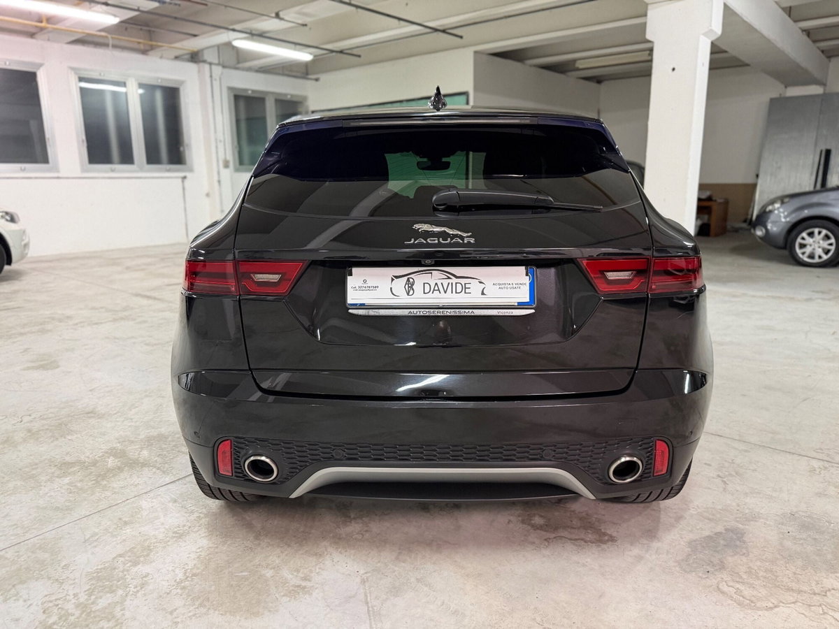 Jaguar E-Pace 2.0D 180 CV AWD aut. First Edition (4)