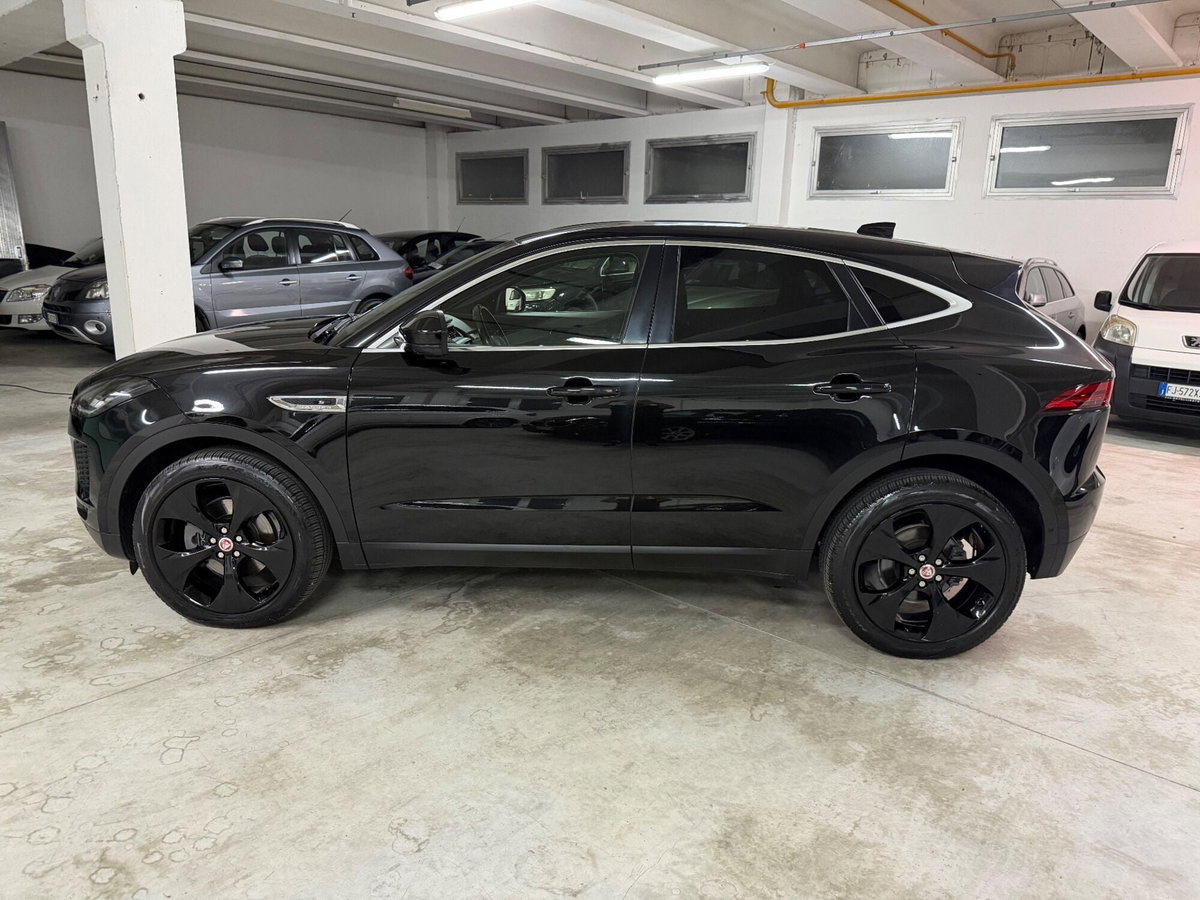 Jaguar E-Pace 2.0D 180 CV AWD aut. First Edition (6)