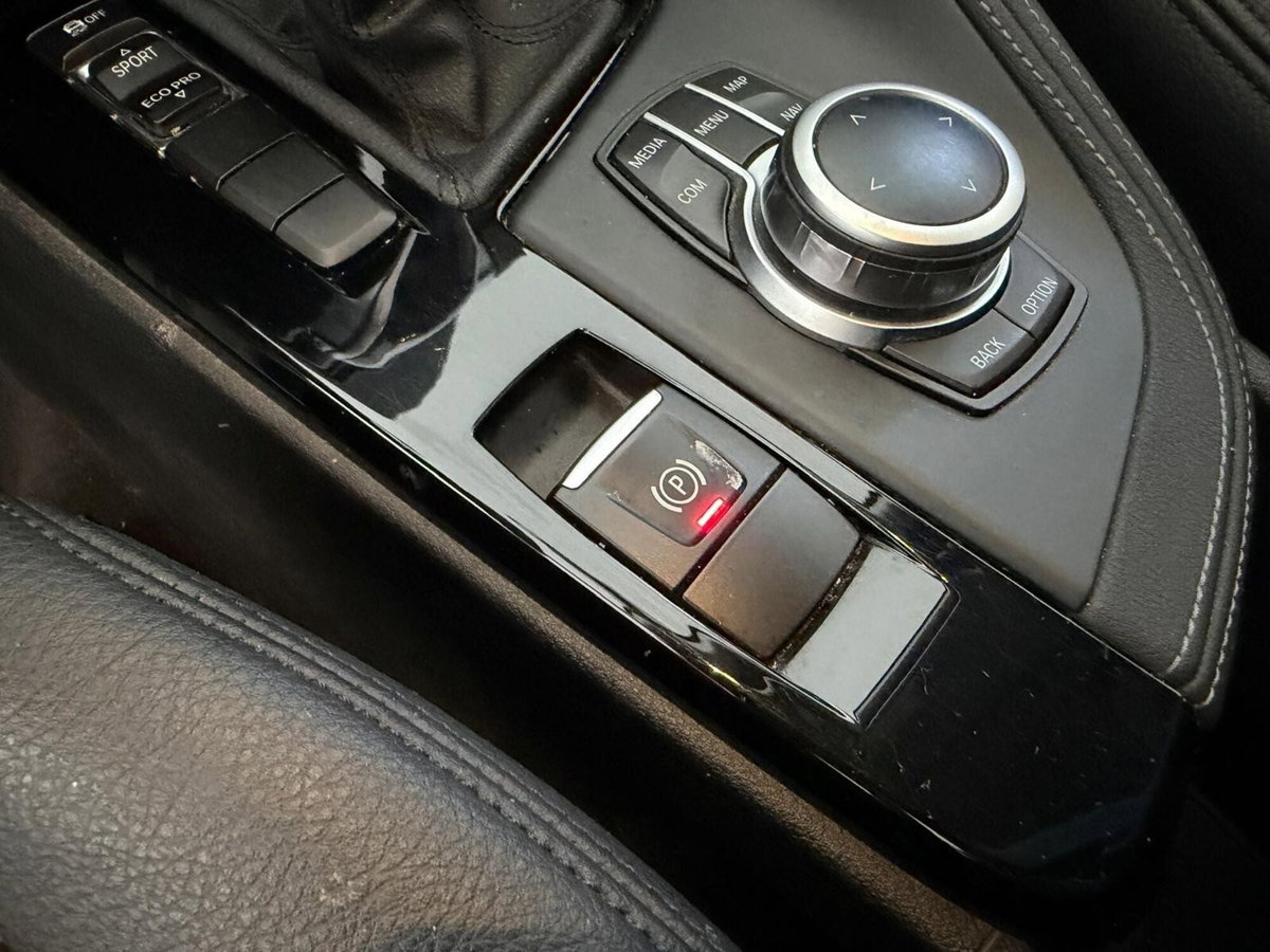 BMW X1 sDrive18d xLine Plus (12)