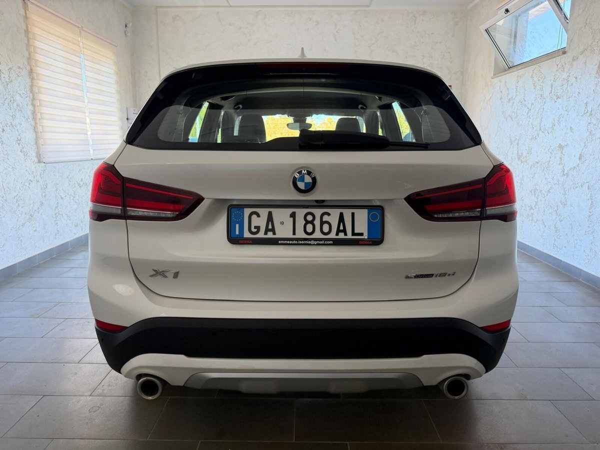 BMW X1 sDrive18d xLine Plus (5)