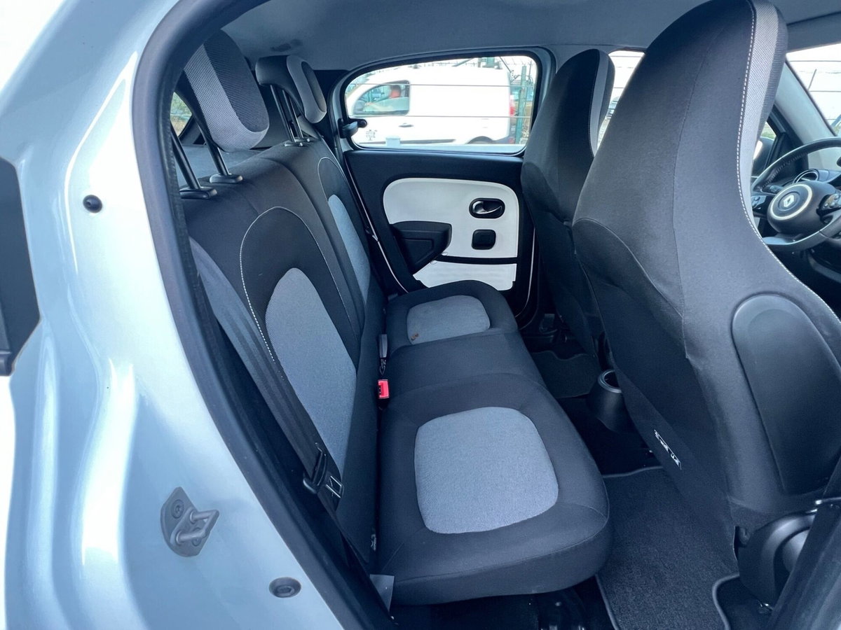 Renault Twingo SCe Stop&Start Intens (19)
