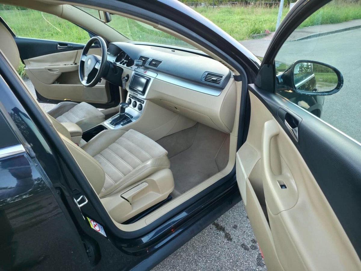 Volkswagen Passat Variant 2.0 TDI 170CV DPF Highline (10)