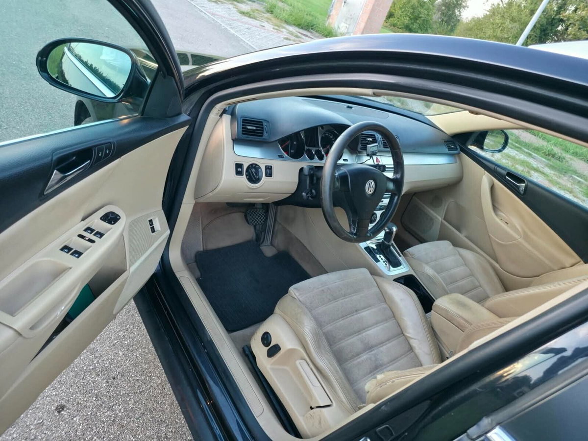 Volkswagen Passat Variant 2.0 TDI 170CV DPF Highline (13)