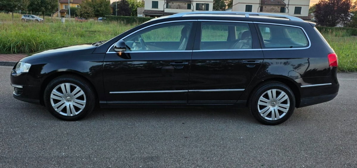 Volkswagen Passat Variant 2.0 TDI 170CV DPF Highline (19)