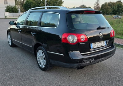 Volkswagen Passat Variant 2.0 TDI 170CV DPF Highline (6)