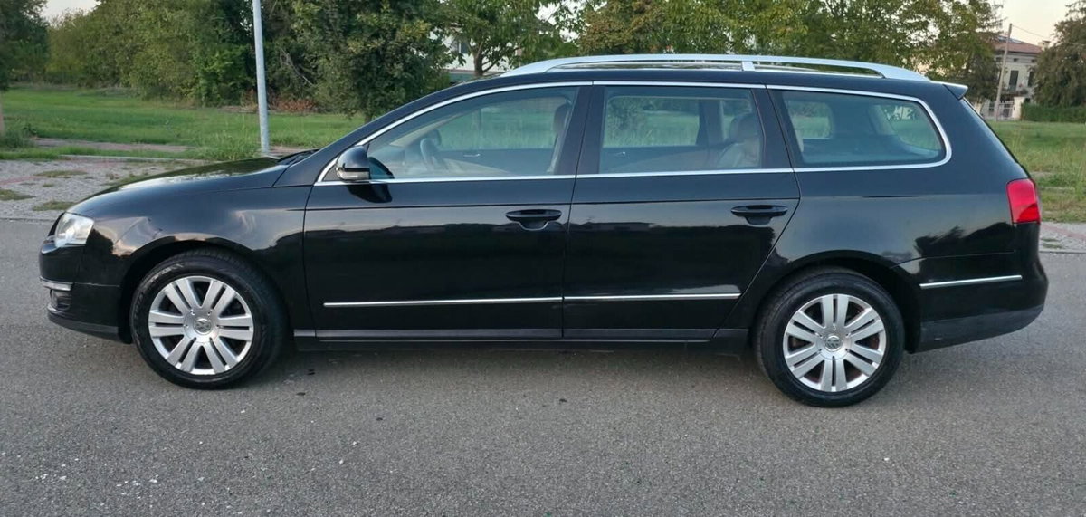 Volkswagen Passat Variant 2.0 TDI 170CV DPF Highline (8)