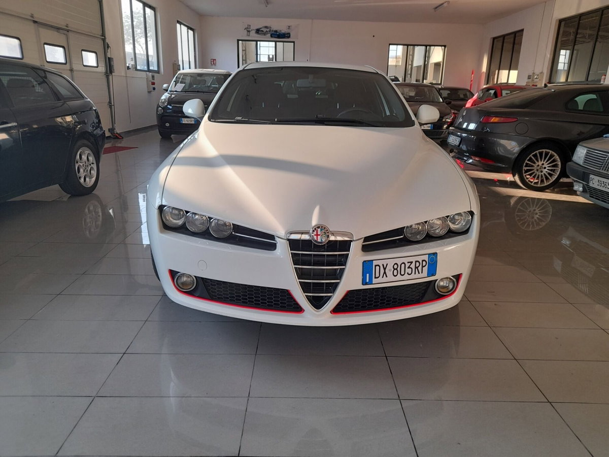 Alfa Romeo 159 SportWagon 1750 TBi Sportwagon Distinctive (2)