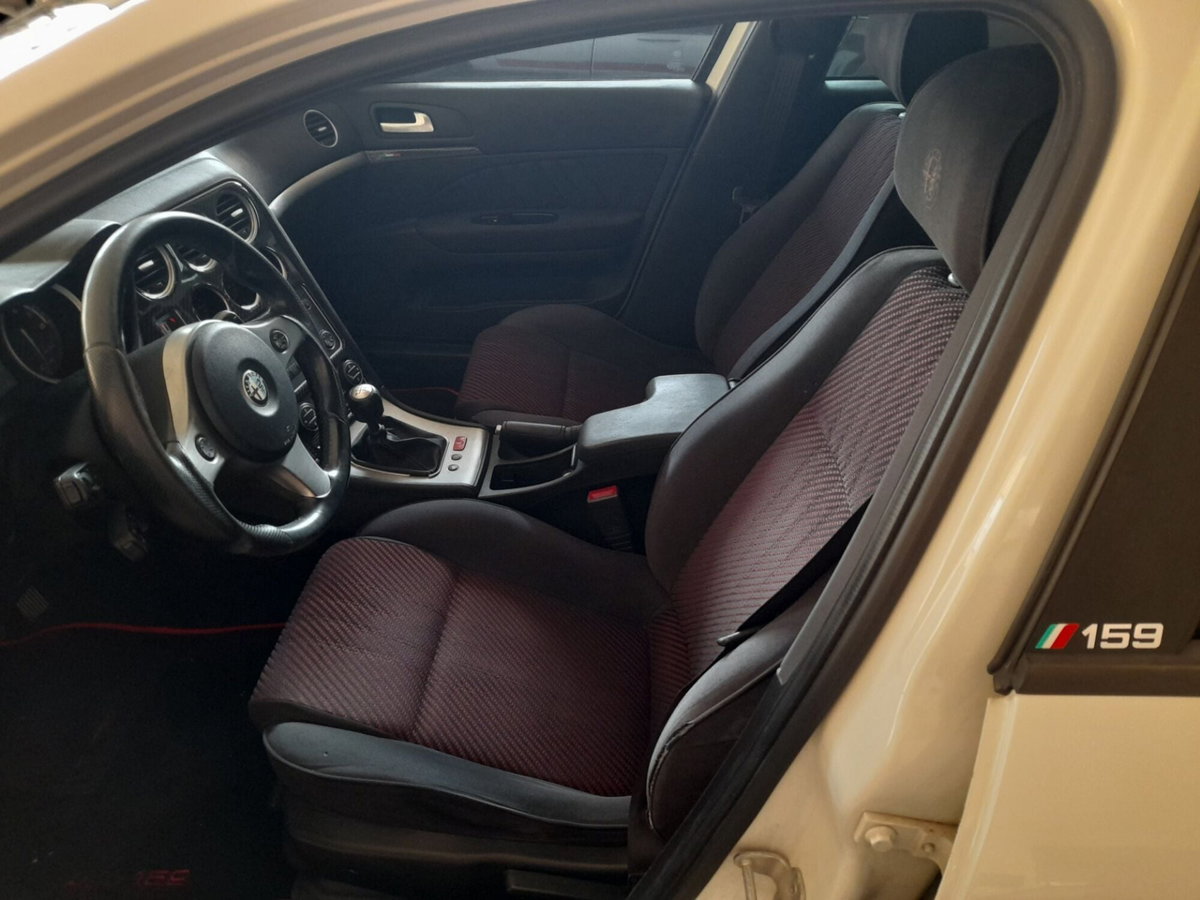 Alfa Romeo 159 SportWagon 1750 TBi Sportwagon Distinctive (4)