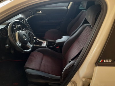 Alfa Romeo 159 SportWagon 1750 TBi Sportwagon Distinctive (4)