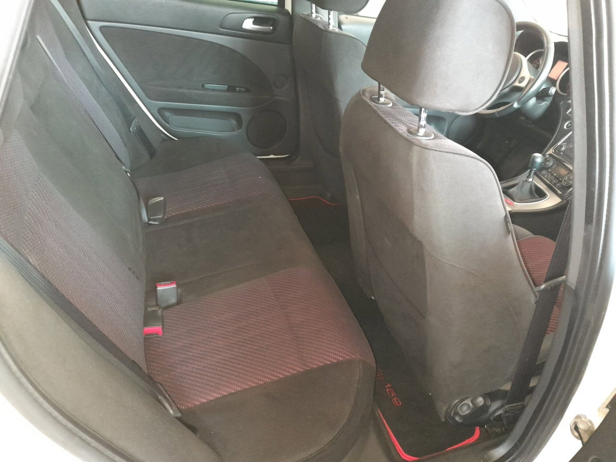 Alfa Romeo 159 SportWagon 1750 TBi Sportwagon Distinctive (8)