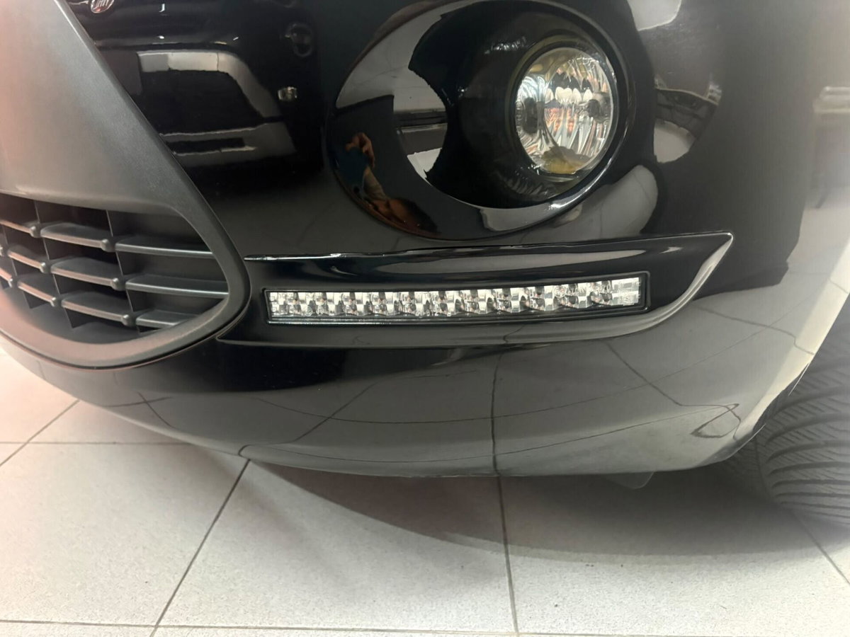 Ford Ka 1.2 8V 69CV Titanium (9)