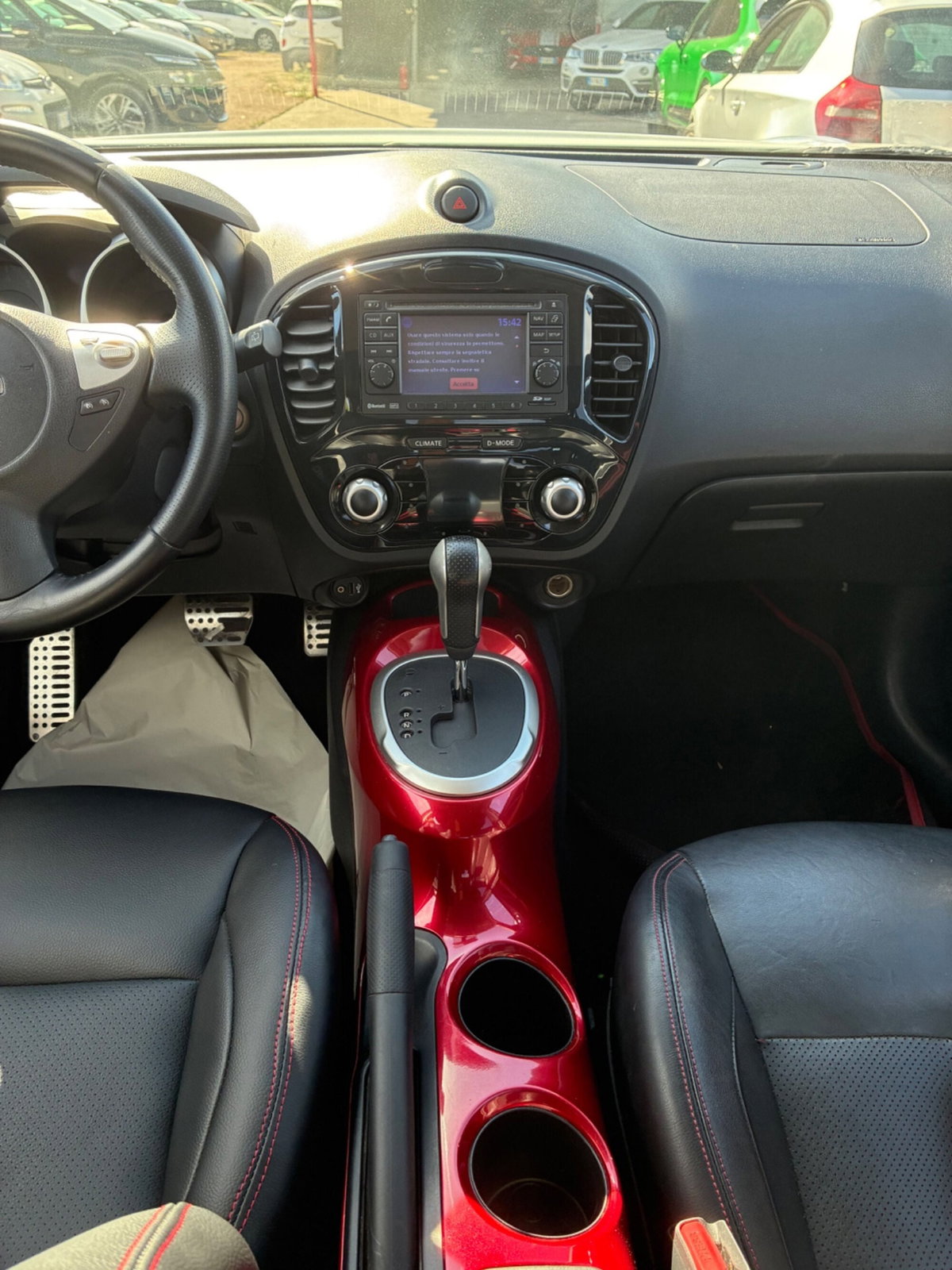 Nissan Juke 1.6 DIG-T 190 MCVT 4WD Tekna (12)