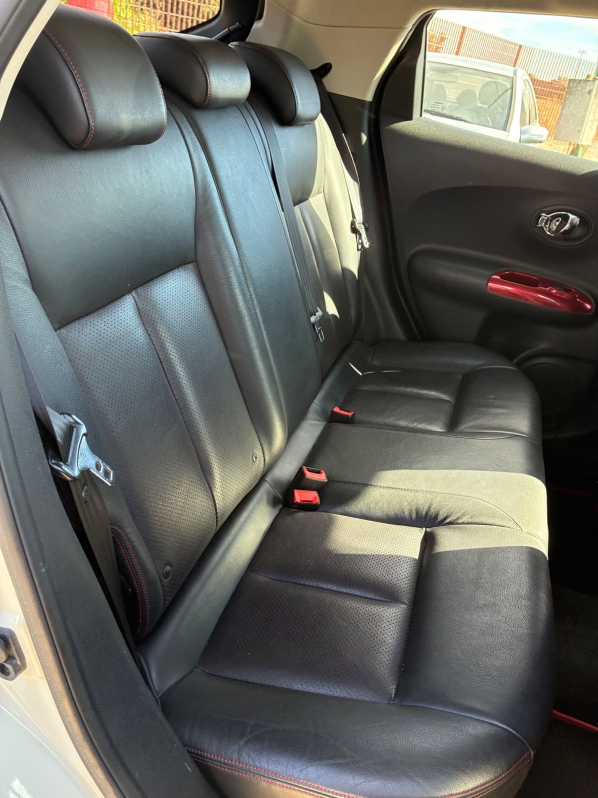 Nissan Juke 1.6 DIG-T 190 MCVT 4WD Tekna (14)