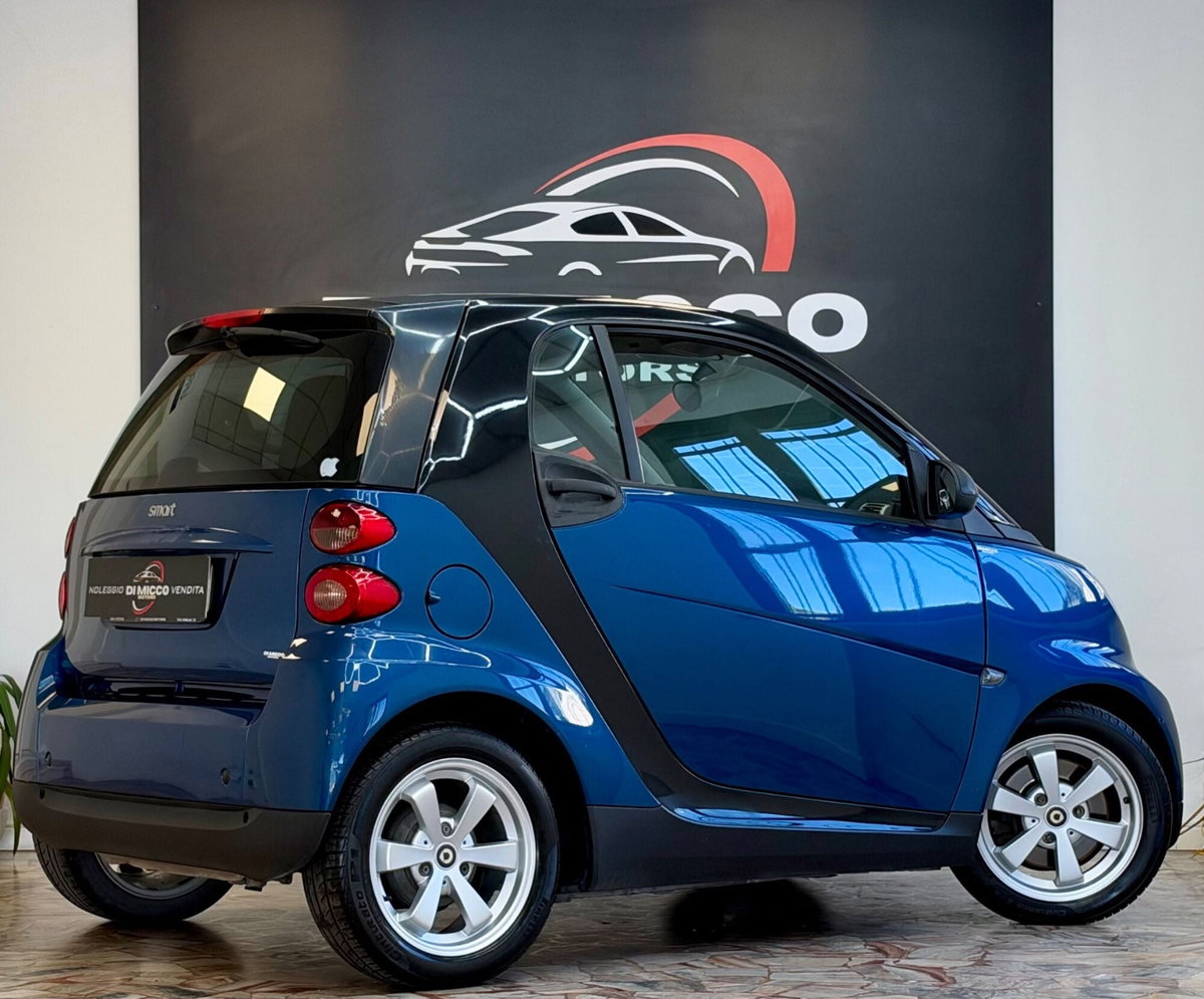 smart Fortwo 1000 52 kW MHD coupé pulse (5)