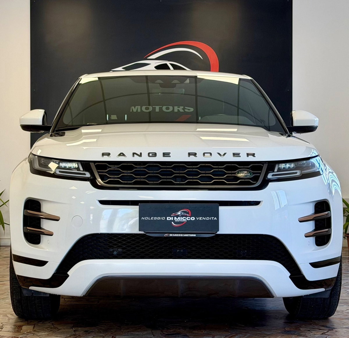 Land Rover Range Rover Evoque 2.0D I4-L.Flw 150 CV AWD Auto R-Dynamic (2)
