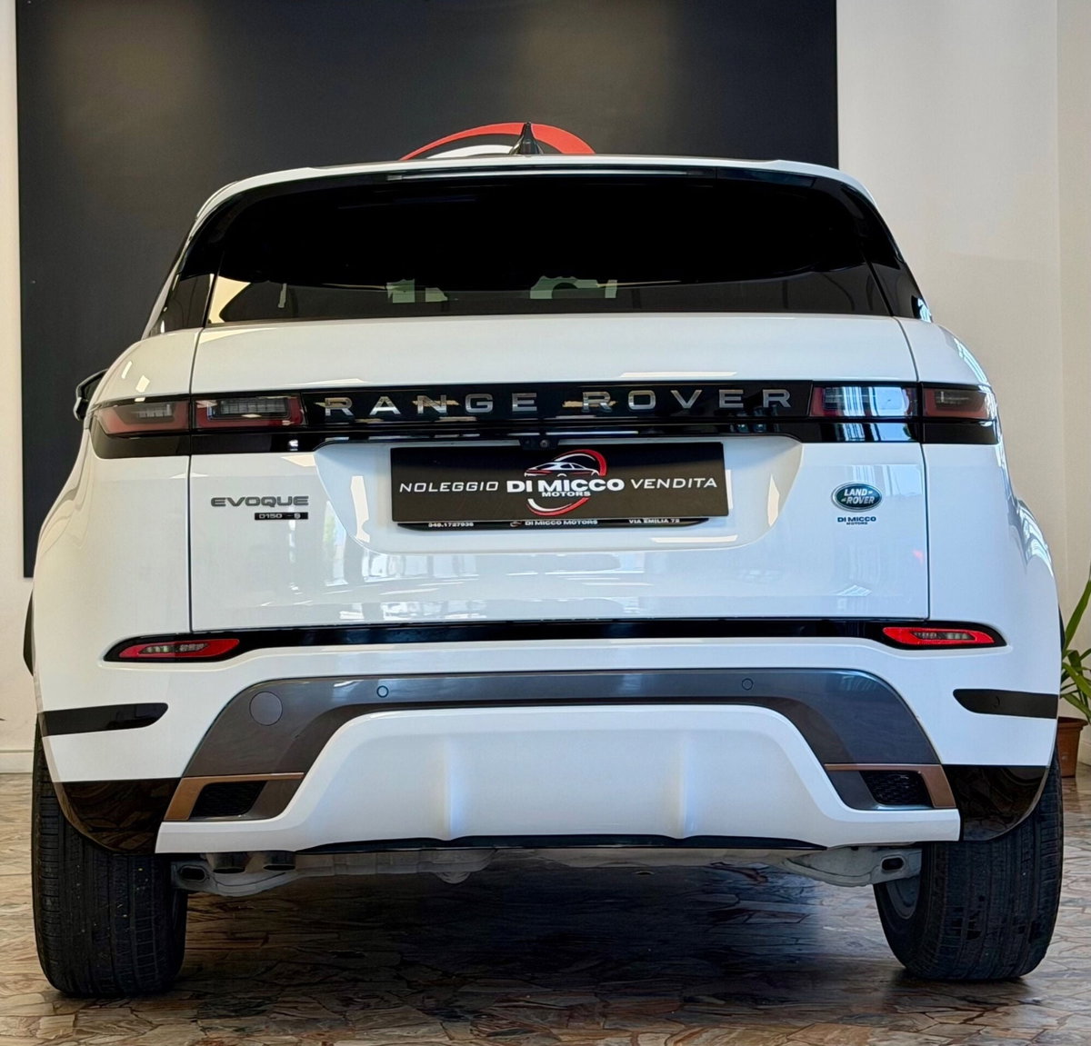 Land Rover Range Rover Evoque 2.0D I4-L.Flw 150 CV AWD Auto R-Dynamic (6)