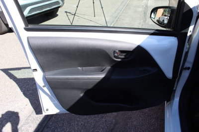 Toyota Aygo 1.0 VVT-i 69 CV 5 porte x-play (10)